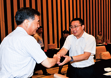 原中央政治局常委、第十三届全国政协主席， 时任国务院副总理汪洋接见j9游戏科技总裁薛驰